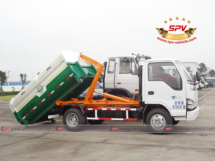 4 CBM Hook Loader Truck ISUZU - RS